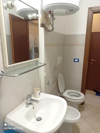 2 bedrooms appartement with wifi at Firenze - image 10