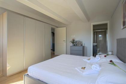 Luxury Suite in Florence - hosted by Sweetstay - image 15