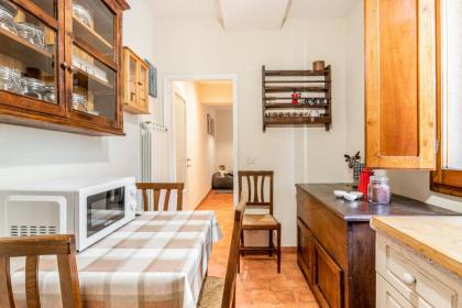 Mercato di Sant'Ambrogio cozy apartment - image 10