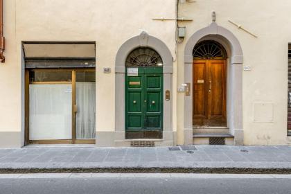 Mercato di Sant'Ambrogio cozy apartment - image 17