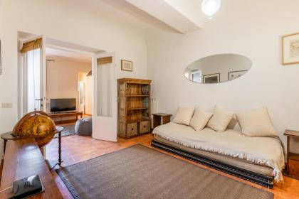 Mercato di Sant'Ambrogio cozy apartment - image 3