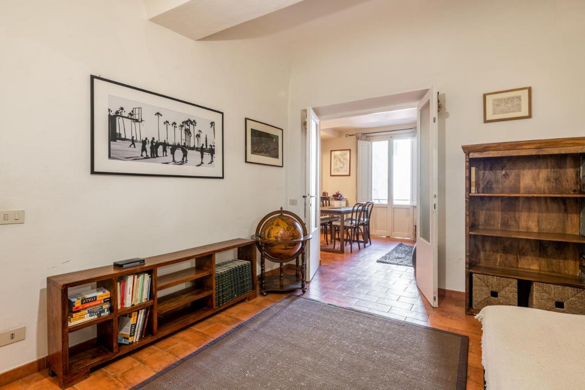 Mercato di Sant'Ambrogio cozy apartment - image 7