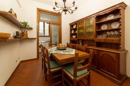 2 bedrooms Tuscany-style apartment in Santa Croce - image 3