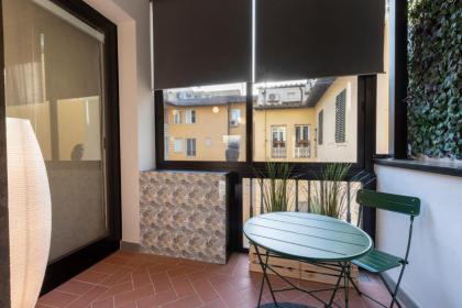 Ponte Vecchio Luxury Suite - image 16