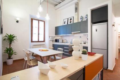 Designer Apartment in Central Florence - hosted by Sweetstay - image 1