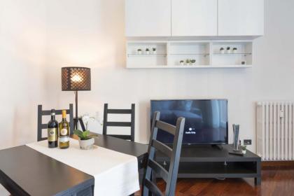 Italian Experience-Novoli Suite Apartment - image 11