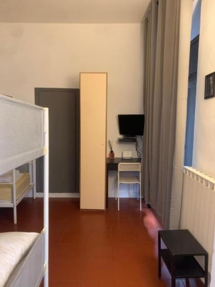 Short Stop Room - image 9