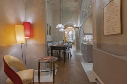 Pitti Terrace Luxury Apartment - image 16