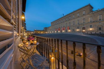 Pitti Terrace Luxury Apartment - image 2