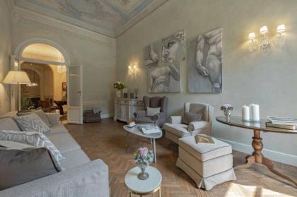 Pitti Terrace Luxury Apartment - image 4