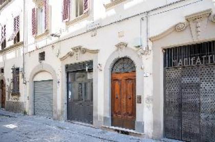 Central and Roomy flat near the Station and Duomo - image 19