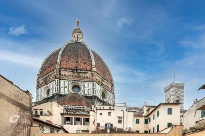 Charming Studio next to the Duomo - image 15