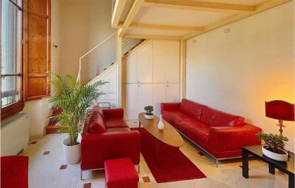 Beautiful Apartment In Firenze With Wifi And 1 Bedrooms - image 10