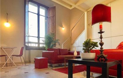 Beautiful Apartment In Firenze With Wifi And 1 Bedrooms - image 13