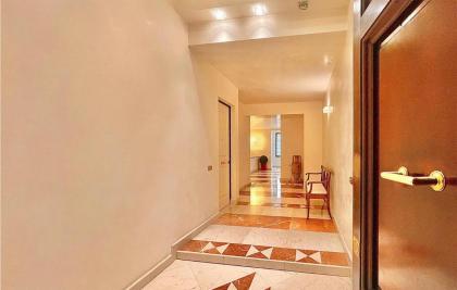 Beautiful Apartment In Firenze With Wifi And 1 Bedrooms - image 5