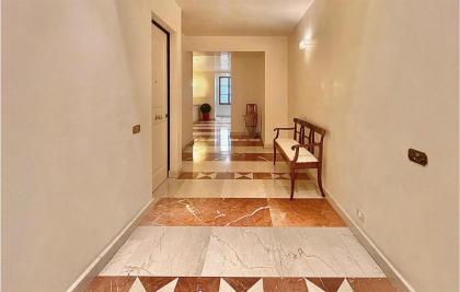 Beautiful Apartment In Firenze With Wifi And 1 Bedrooms - image 9