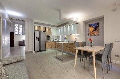 Exceptional and comfortable for 7 people in the center of Florence - image 17