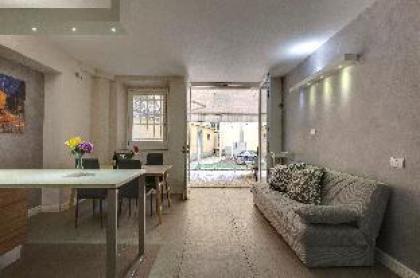 Exceptional and comfortable for 7 people in the center of Florence - image 19