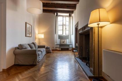 Palazzo Stiozzi-Ridolfi Luxury Apartment - image 2