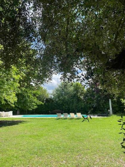 Green Escape Guesthouse with Pool in Villa - image 13