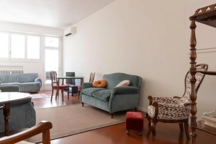 Pitti Deluxe Apartment - image 14