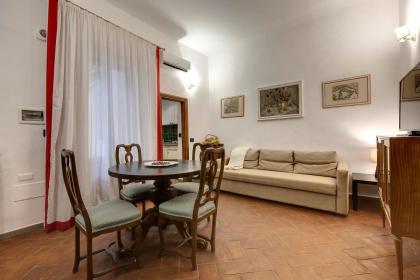 Mamo Florence - Ognissanti Apartment - image 7