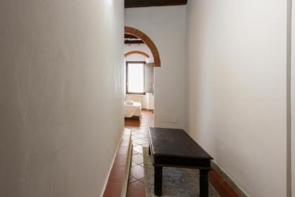 Borgo Art Apartment - image 13