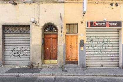 Borgo Art Apartment - image 16