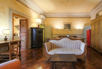 Apartments Florence- Borgo Pinti with Frescoes - image 3