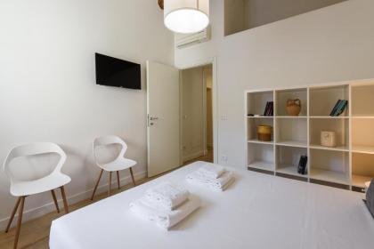 Novella Contemporary Apartment - image 2