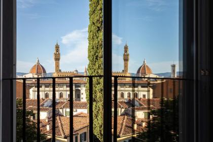 Ponte Vecchio - Lussuoso Attico con Terrazza Panoramica