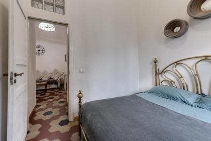 Eclectic Apartment in Santa Croce - image 4