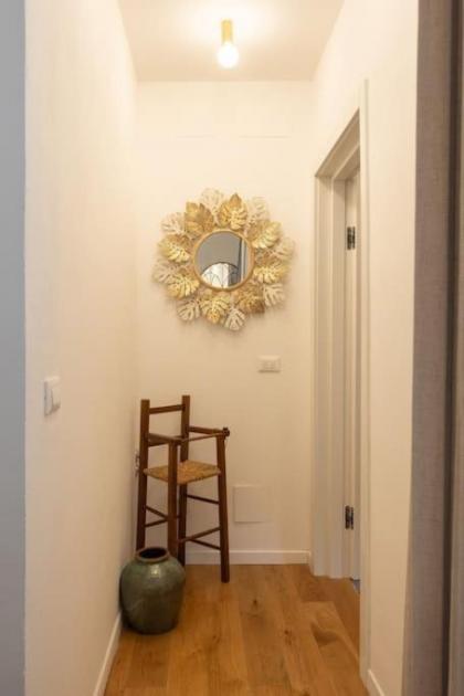 Florence Charming Apartments - Chic retreat a few steps from Santa Croce Square - image 18