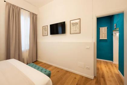 Florence Charming Apartments - Chic retreat a few steps from Santa Croce Square - image 3