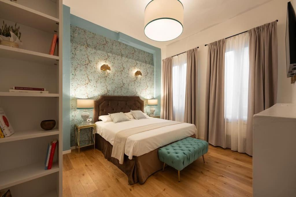 Florence Charming Apartments - Chic retreat a few steps from Santa Croce Square - image 4