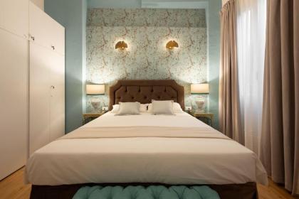 Florence Charming Apartments - Chic retreat a few steps from Santa Croce Square - image 9