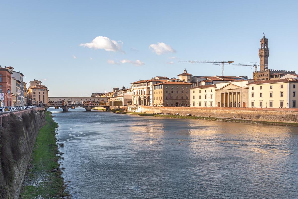 A due passi da Ponte Vecchio - image 7