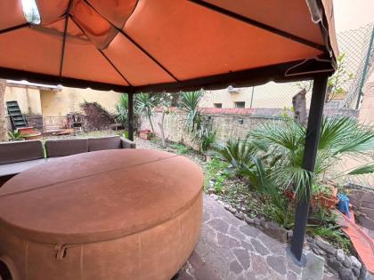 Hot tub with bubbles up to 4 people - Pepi Dream Florence 